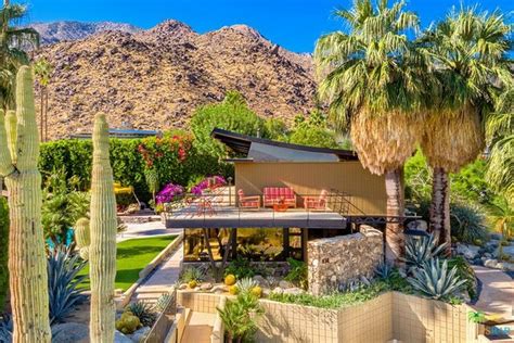 3 bds. . Zillow palm springs